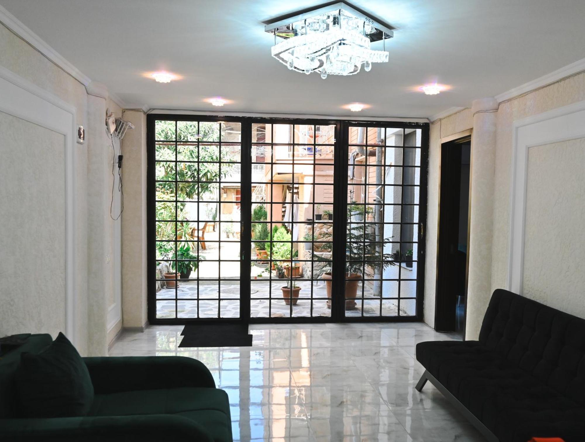 Jerusalem Merkaz Hotel Kʼutʼaisi Exterior foto